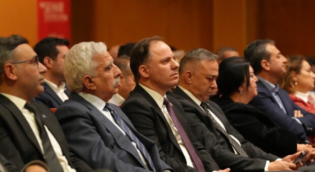 “DEPREM GERÇEĞİYLE YAŞAMAYI ÖĞRENMELİYİZ”