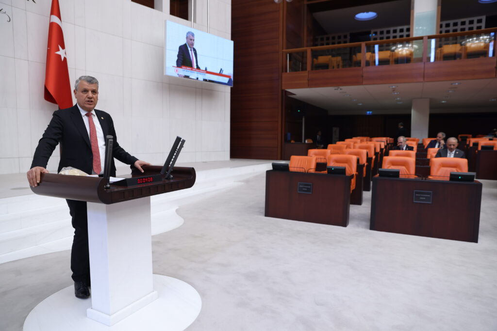 “Çiftçinin perişan halini görün”