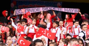 MİNİK KALPLERDEN ANLAMLI MESAJ: “EĞİTİMDE ŞİDDETE HAYIR”