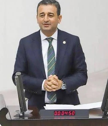 Burhanettin Bulut; “Mutlak butlan bekliyoruz ama CHP’den ayrılmayacağız” şeklinde bir ifade alenen yalandır