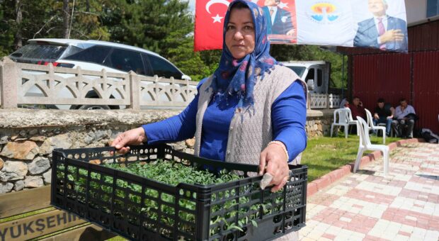 Adana Büyükşehir Belediyesi sosyal belediyecilik anlayışından taviz vermiyor