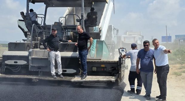Yumurtalık Belediyesi, yol, temizlik, denetim ve sosyal çalışmalarını aralıksız sürdürüyor