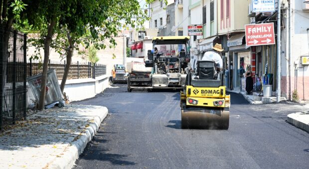 SEYHAN BELEDİYESİ’NDEN ULUCAMİ MAHALLESİ’NDE ASFALT MESAİSİ