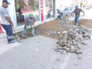 Başkan Erdinç Altıok sahada…