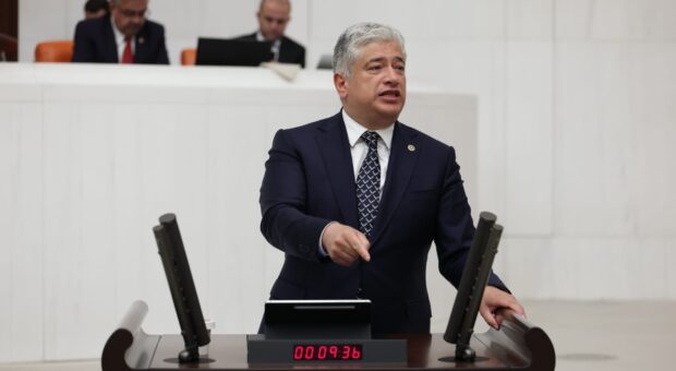 Sadullah Kısacık: Günü Kurtarmak İçin Gelecek Satılamaz!