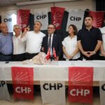 CHP Çukurova’da Yeni Dönem: Orhan Bayram Görevi Hasan Aslan’a Teslim Etti