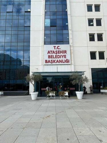 Ataşehir Beldiyesi Meclis’nde 6 CHP’li üye AK Partiye katıldı.