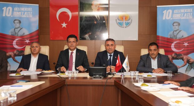 İsmet Atlı Karakucak Güreşleri’nin 10’uncusu 18 Ekim’de Kozan’da yapılacak